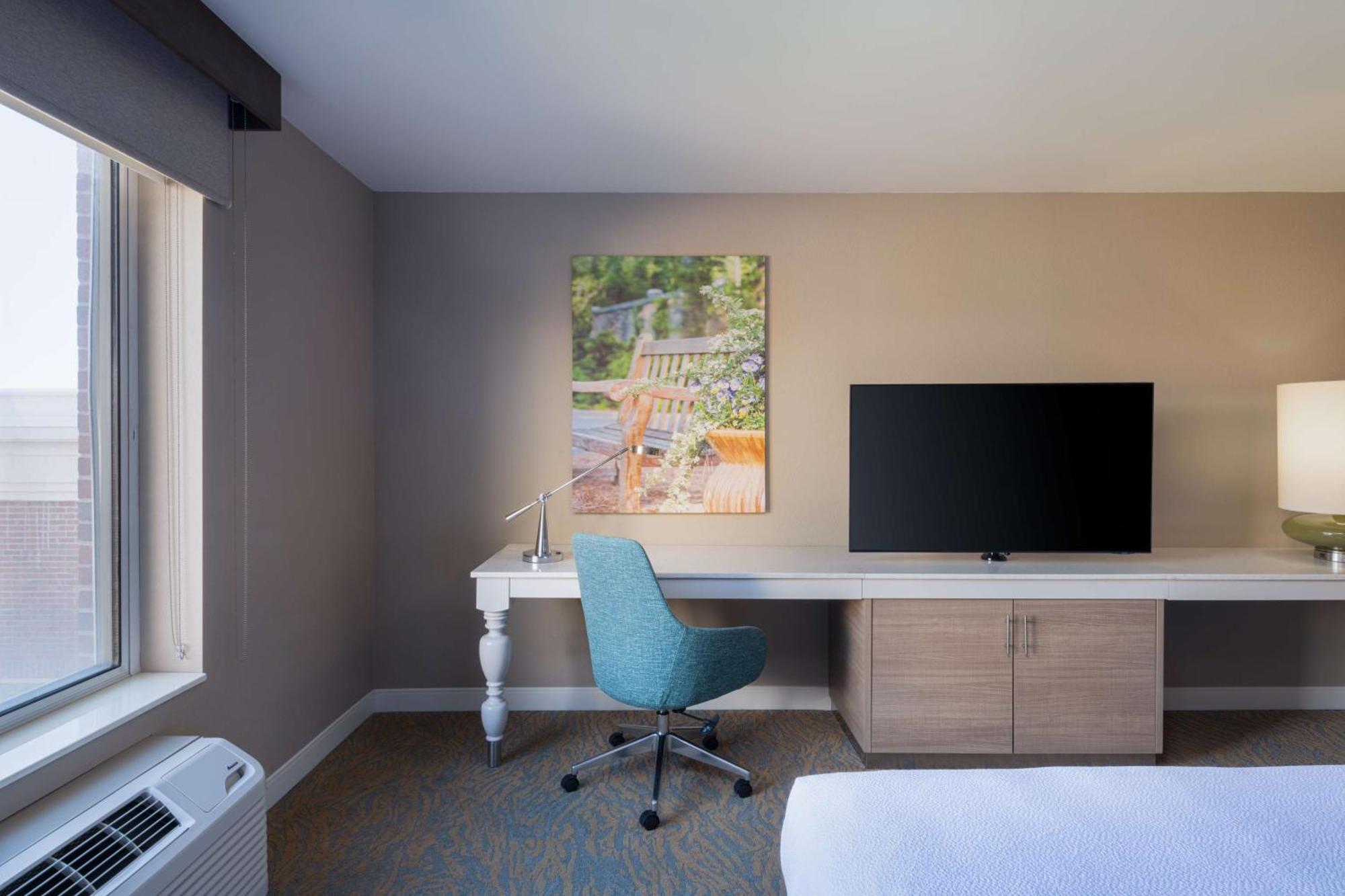 Hilton Garden Inn Saint Charles Exterior foto