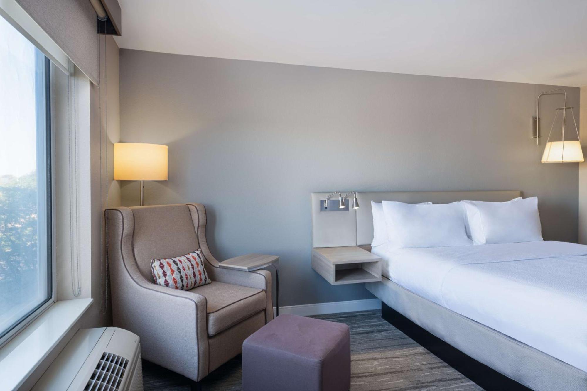 Hilton Garden Inn Saint Charles Exterior foto